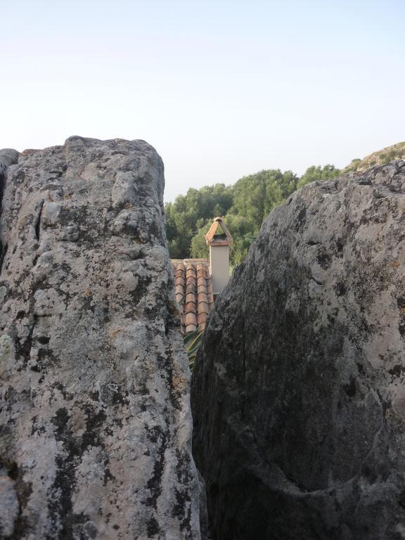 Rocca Del Vento Acomodação com café da manhã San Pantaleone Quarto foto