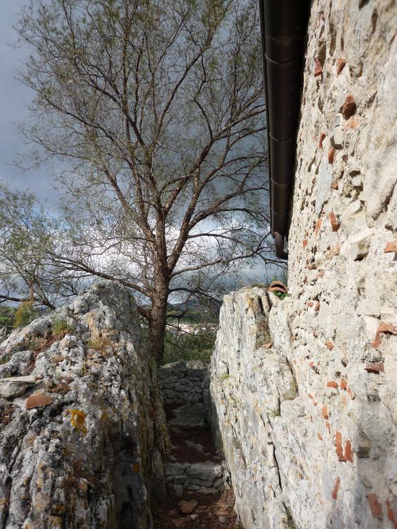 Rocca Del Vento Acomodação com café da manhã San Pantaleone Quarto foto